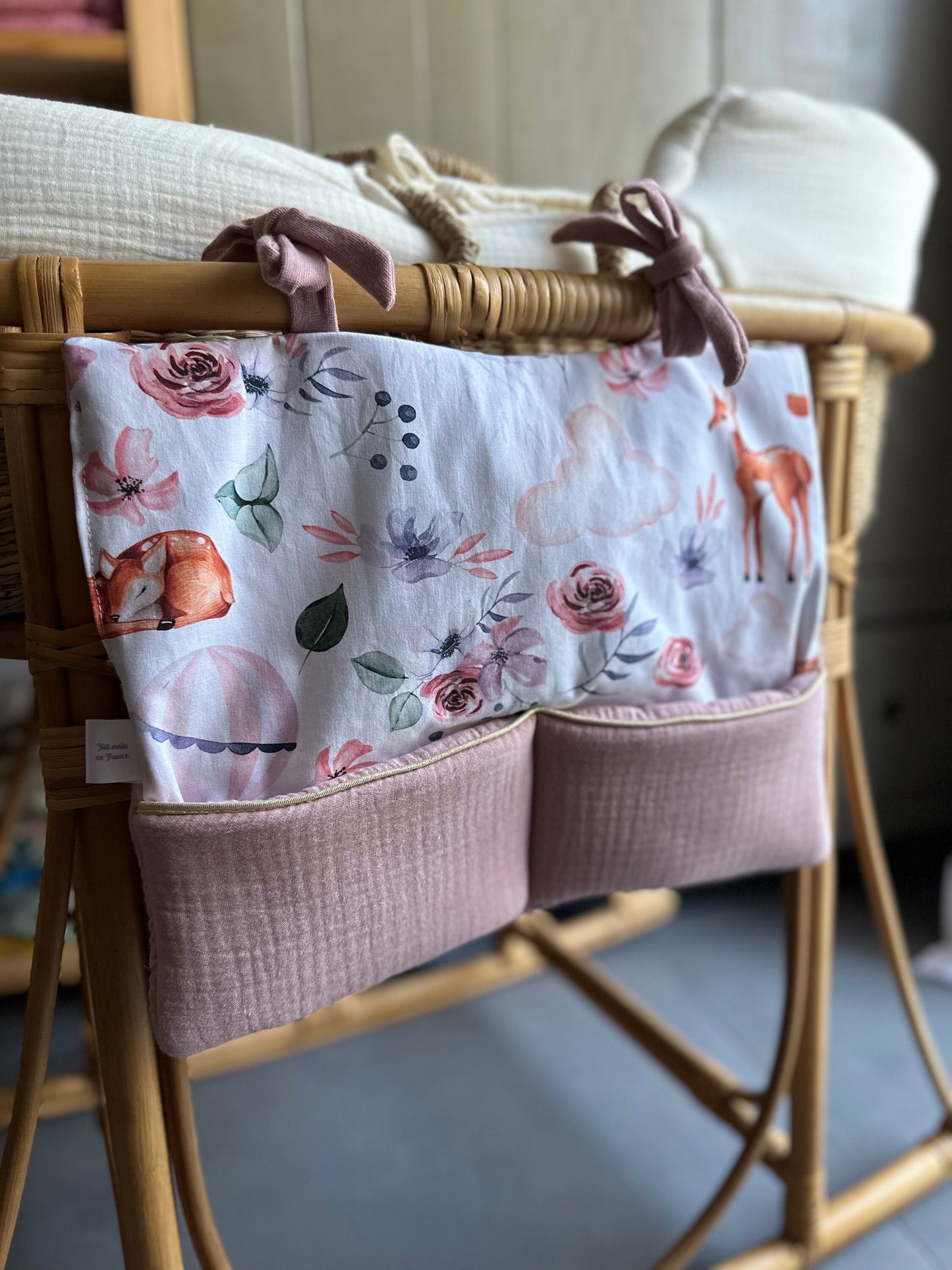 Organisateur de lit bébé – Collection Biches et Montgolfières