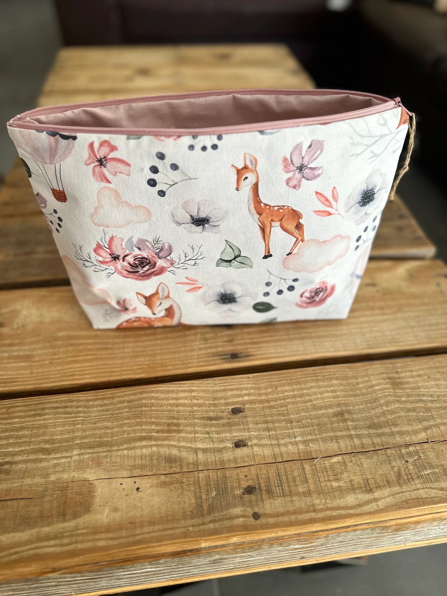 Trousse de toilette bébé – Collection Biches et Montgolfières