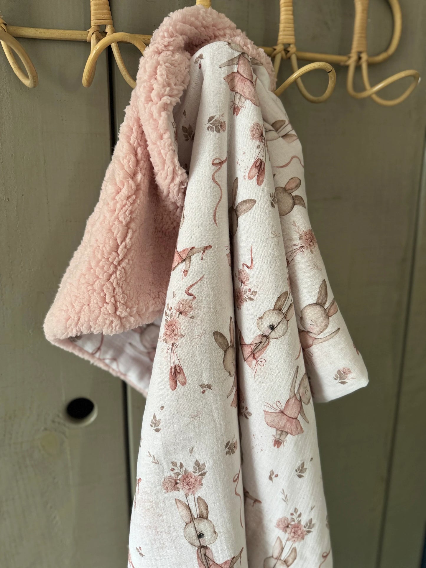 Couverture de naissance personnalisée – Collection Ésmée