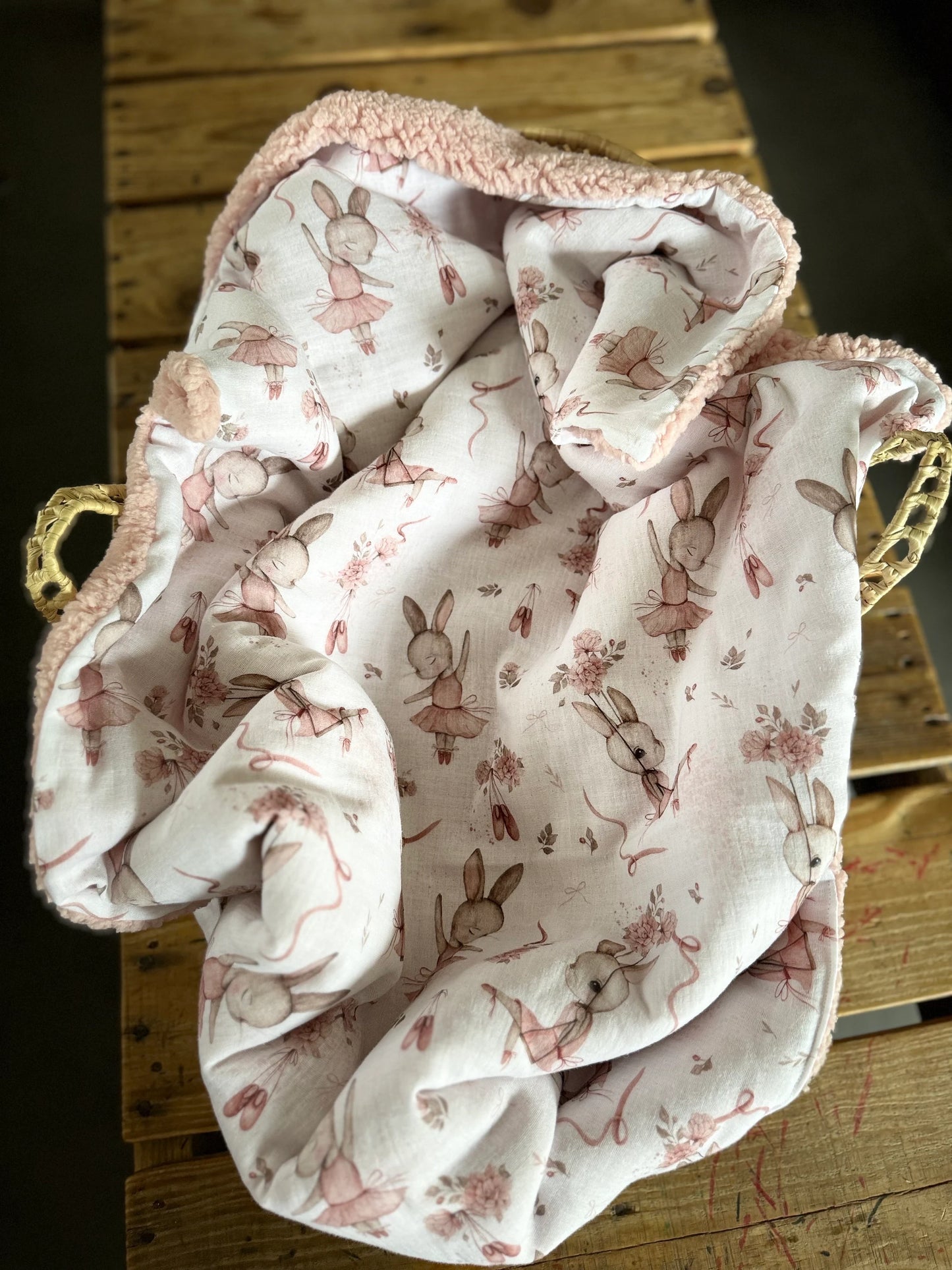 Couverture de naissance personnalisée – Collection Ésmée