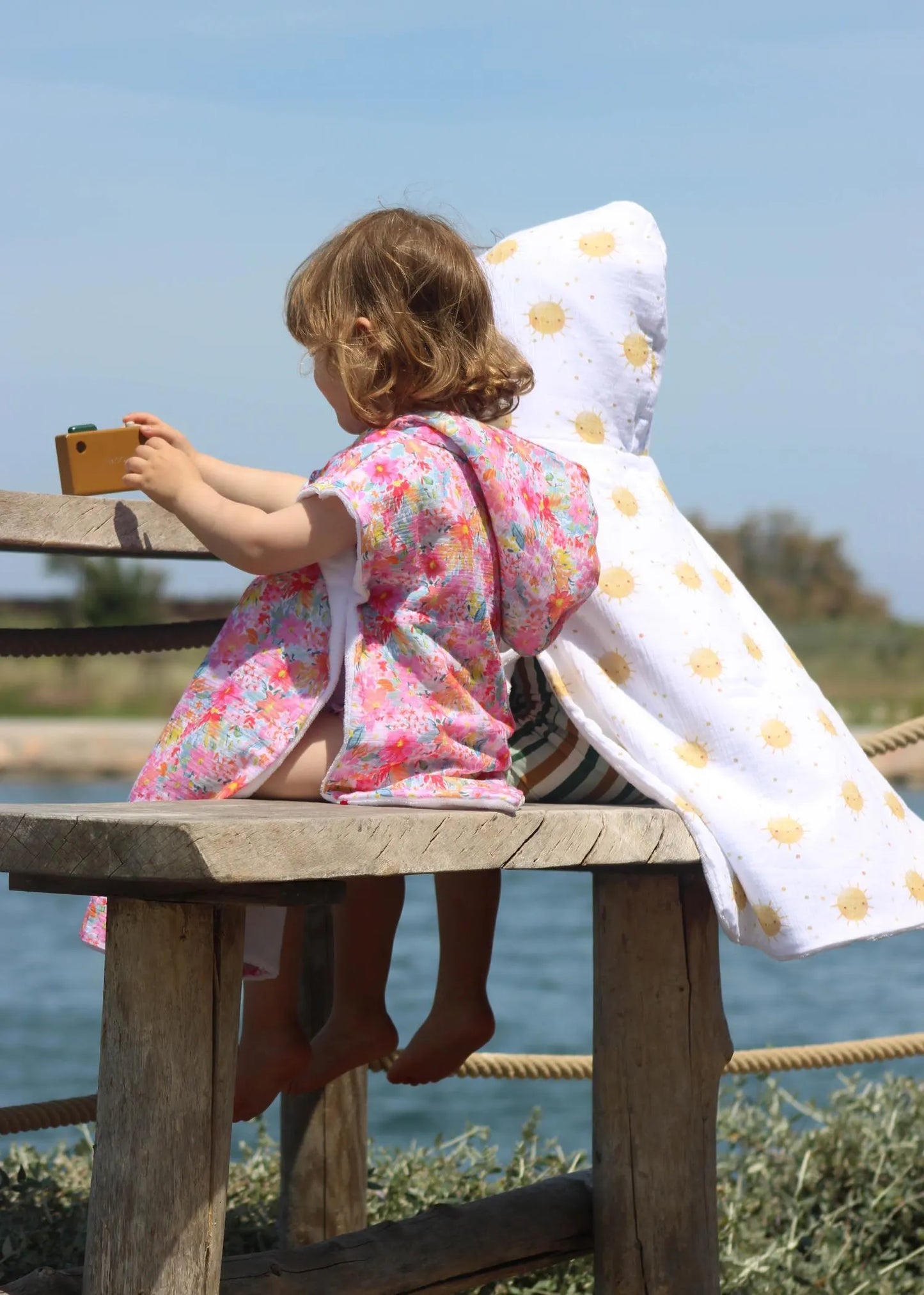 Poncho de plage et piscine pour bébé et enfant - Collection Mila