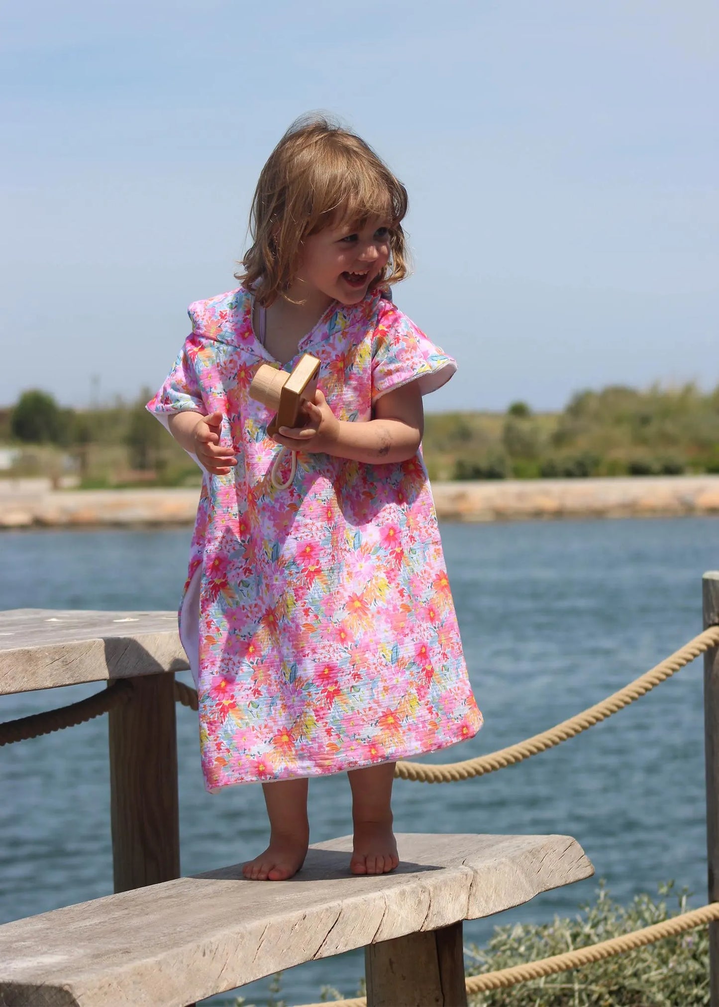 Poncho de plage et piscine pour bébé et enfant - Collection Mila