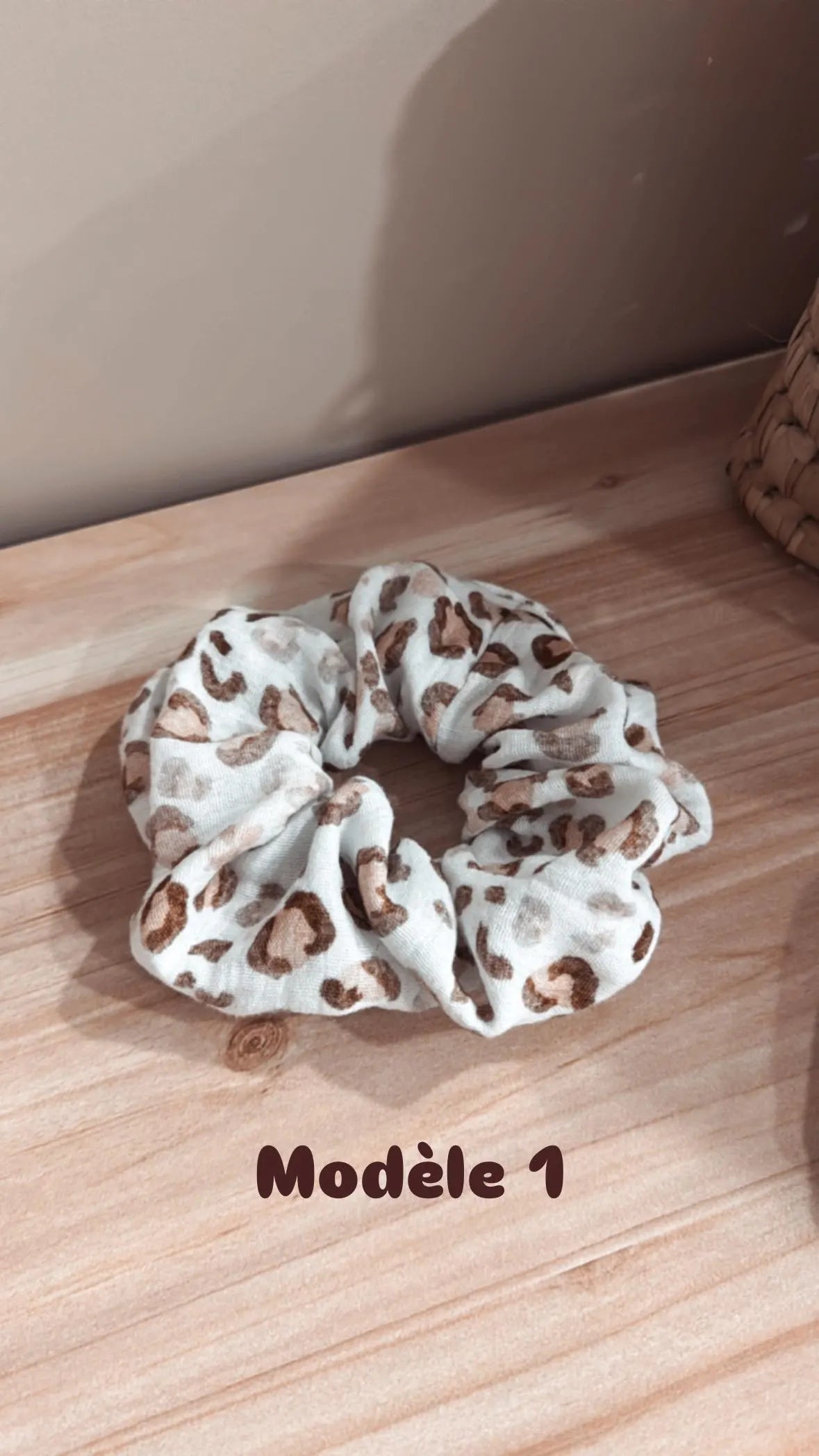 Scrunchie Léopard – L’accessoire tendance et intemporel