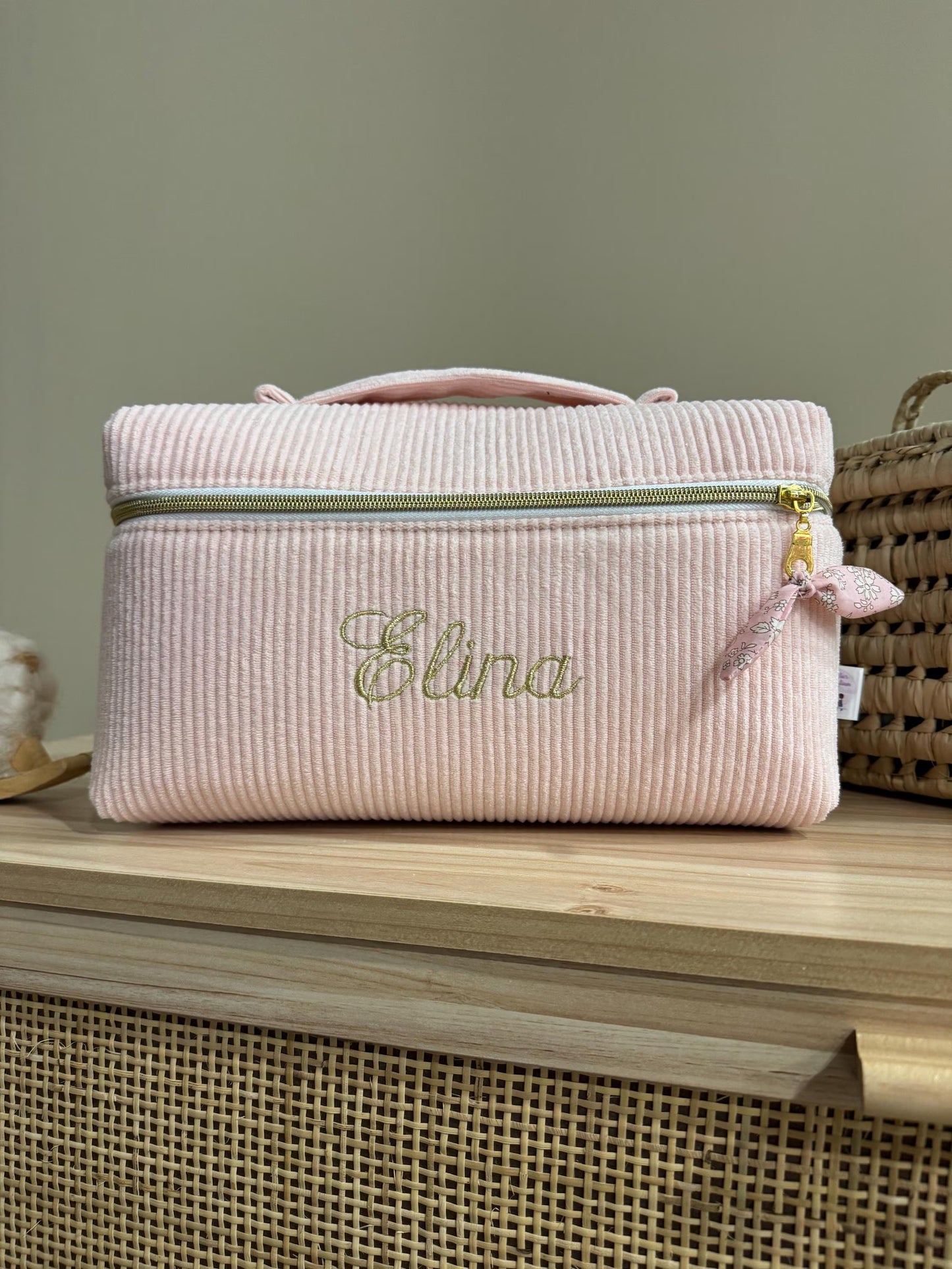 Vanity personnalisé en velours côtelé – Trousse de toilette brodée